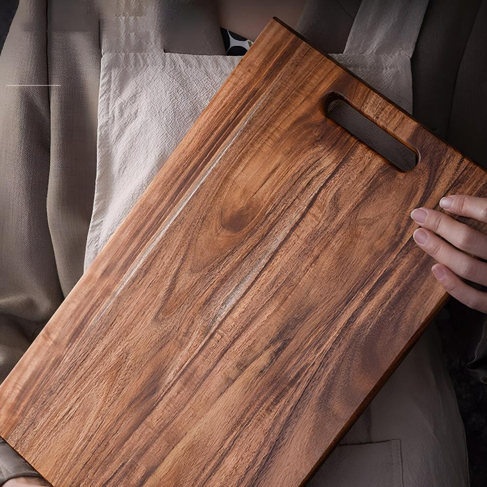 Practical Cutting Board with Handle – Sturdy, 38.5×25 cm