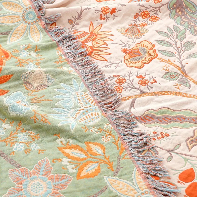 Boho Floral Sofa Throw Blanket – Airy & Versatile Design