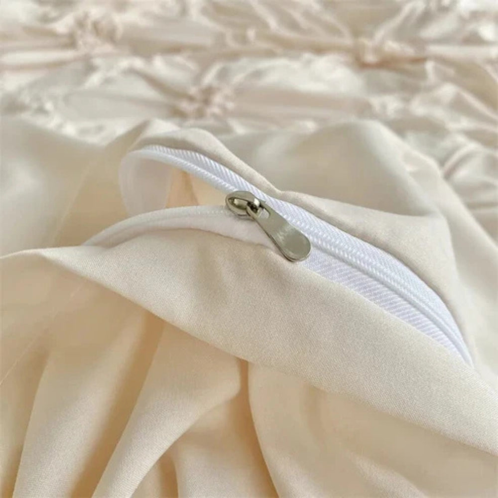Bloom Ruffle-Detail Cover Set – Stylish & Decorative Bedding
